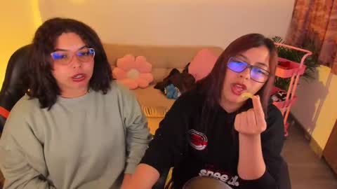 Verolake online show from November 22, 2025, 1:59 am