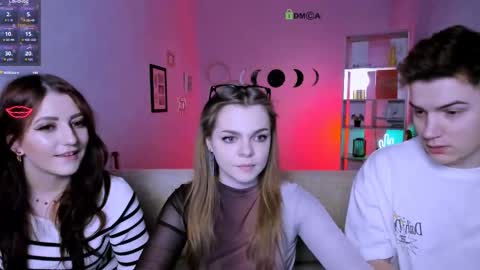 Ronni online show from November 23, 2025, 8:08 pm