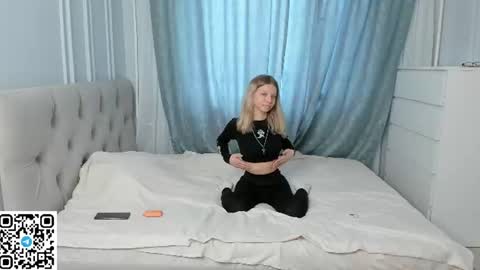 Snapshot of veronica_burns chatting on June 20, 2026, 9:56 am Anny online show from June 20, 2026, 9:56 am