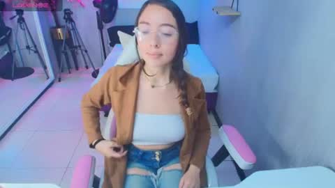 Snapshot of veronica_miiller chatting on June 20, 2026, 7:05 pm veronica online show from June 20, 2026, 7:05 pm