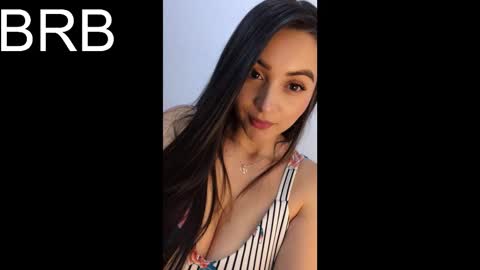 Snapshot of veronicaa_4 chatting on December 22, 2025, 7:27 am Veronica Rodriguez online show from December 22, 2025, 7:27 am