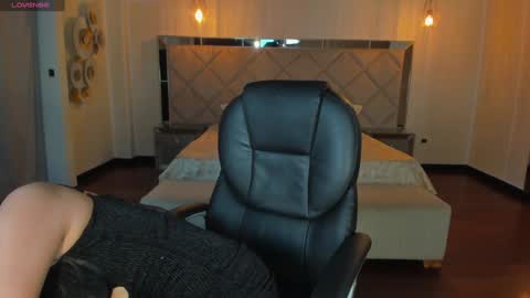 Snapshot of veronicacruz1 chatting on February 1, 2025, 2:58 am Vero online show from February 1, 2025, 2:58 am