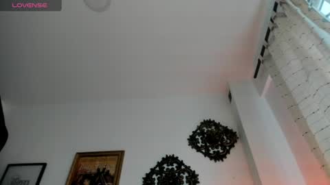 Veronica Gills online show from July 13, 2026, 6:33 pm