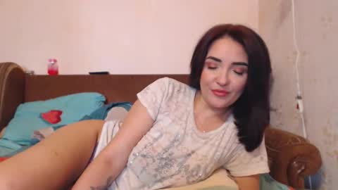 VeronicaLaLux online show from September 25, 2025, 9:35 am