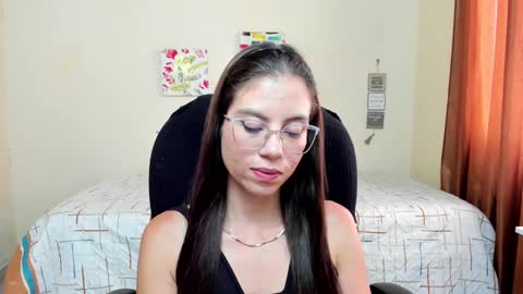 Snapshot of veronicamiller22 chatting on September 22, 2025, 6:32 pm Veronica Miller online show from September 22, 2025, 6:32 pm