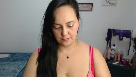 veroniicabbw_ online show from May 17, 2026, 2:46 pm