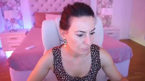 Veronica online show from July 16, 2026, 5:57 am