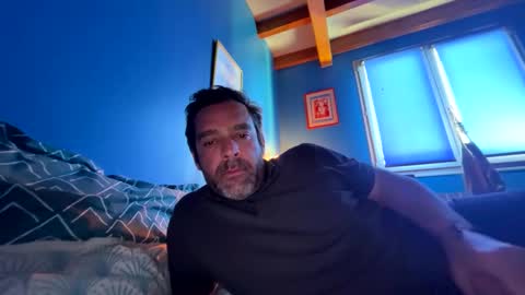 versatilebi7 online show from October 11, 2025, 9:30 am