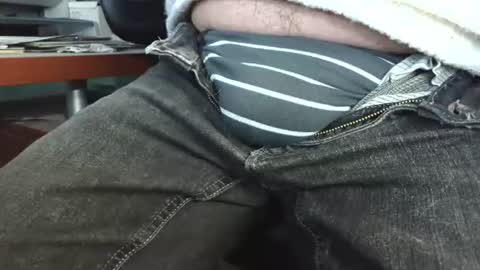 Erik online show from February 19, 2026, 8:49 pm