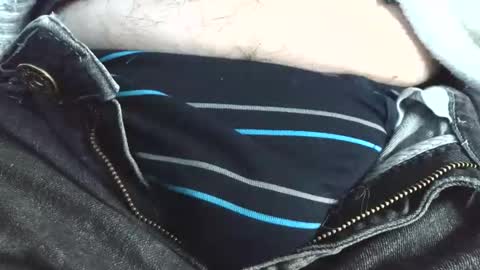 Erik online show from April 1, 2026, 2:14 pm