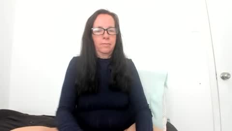 Snapshot of verysassypeachgoddess chatting on June 3, 2026, 2:33 pm verysassypeachgoddess online show from June 3, 2026, 2:33 pm
