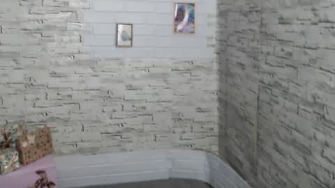 Snapshot of veryveryshygirl chatting on January 7, 2025, 11:48 am Ana online show from January 7, 2025, 11:48 am