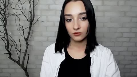 Snapshot of veryveryshygirl chatting on January 12, 2025, 7:10 pm Ana online show from January 12, 2025, 7:10 pm