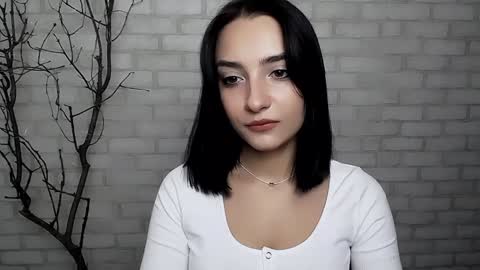 Snapshot of veryveryshygirl chatting on January 13, 2025, 4:19 pm Ana online show from January 13, 2025, 4:19 pm