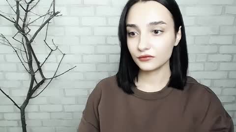 Snapshot of veryveryshygirl chatting on February 10, 2025, 12:18 pm Ana online show from February 10, 2025, 12:18 pm