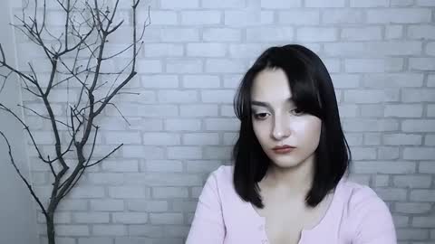 Snapshot of veryveryshygirl chatting on March 1, 2025, 12:34 pm Ana online show from March 1, 2025, 12:34 pm