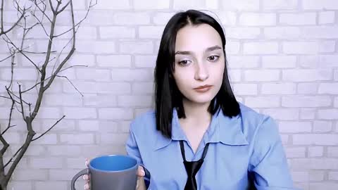 Snapshot of veryveryshygirl chatting on March 8, 2025, 2:40 pm Ana online show from March 8, 2025, 2:40 pm