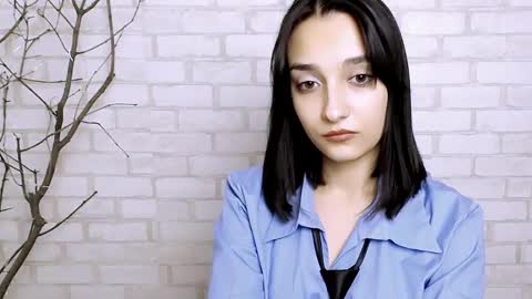 Snapshot of veryveryshygirl chatting on March 8, 2025, 5:43 pm Ana online show from March 8, 2025, 5:43 pm