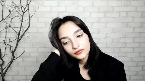 Snapshot of veryveryshygirl chatting on March 10, 2025, 3:20 pm Ana online show from March 10, 2025, 3:20 pm