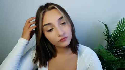 Snapshot of veryveryshygirl chatting on October 16, 2025, 6:14 am Ana online show from October 16, 2025, 6:14 am