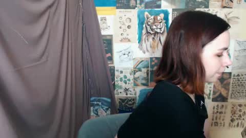 Snapshot of veryveryvery_shy chatting on January 31, 2025, 7:07 am veryveryvery_shy online show from January 31, 2025, 7:07 am