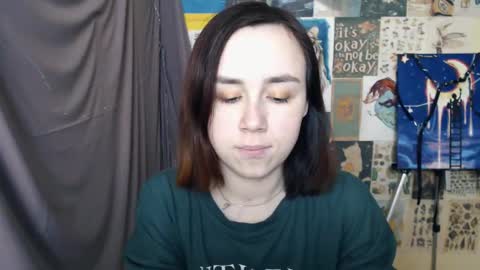 Snapshot of veryveryvery_shy chatting on February 18, 2025, 7:32 am veryveryvery_shy online show from February 18, 2025, 7:32 am