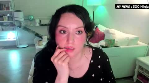 vesafine online show from October 18, 2025, 5:10 am