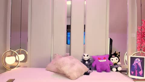 Snapshot of vespervelvet chatting on November 4, 2025, 8:41 pm Vesper Velvet online show from November 4, 2025, 8:41 pm