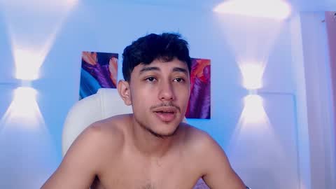 Vezx online show from March 25, 2026, 6:36 pm