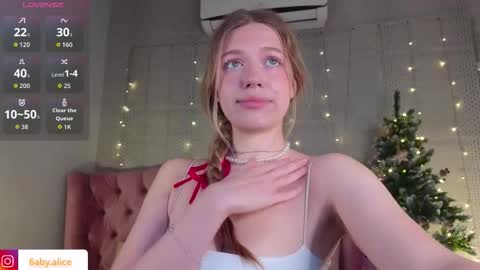 Snapshot of vi__sky chatting on January 6, 2026, 5:22 am Alice please dont forget to thumbs up me online show from January 6, 2026, 5:22 am