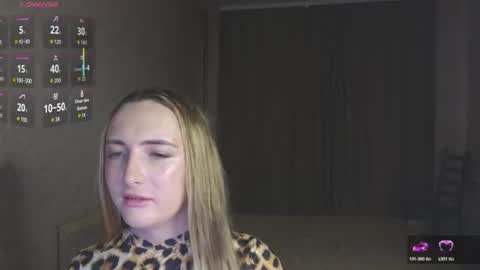 Snapshot of vi_luxxxy chatting on July 18, 2026, 2:16 am vi_luxxxy online show from July 18, 2026, 2:16 am