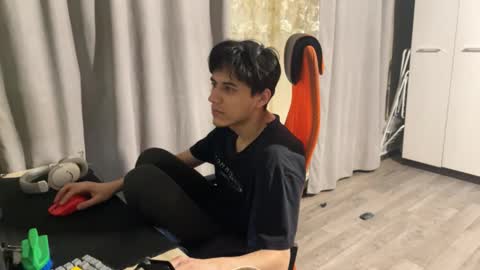 vialeras online show from February 9, 2026, 6:01 pm