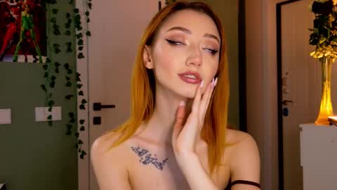 VIARESS online show from September 17, 2025, 4:08 pm