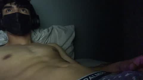 Snapshot of vicente24milf chatting on November 18, 2025, 12:05 am vicente online show from November 18, 2025, 12:05 am