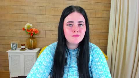 VickiBrooks online show from February 6, 2025, 7:07 pm