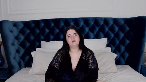 VickiBrooks online show from February 11, 2025, 3:18 pm