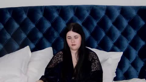 VickiBrooks online show from February 12, 2025, 12:27 am