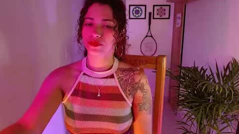 Snapshot of vicky_crazy chatting on January 8, 2025, 12:26 pm Vicky online show from January 8, 2025, 12:26 pm