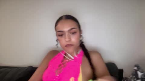 Snapshot of vickyyyx chatting on January 3, 2025, 6:11 am Goddess Victory online show from January 3, 2025, 6:11 am