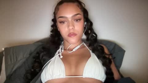 Snapshot of vickyyyx chatting on January 13, 2025, 2:50 am Goddess Victory online show from January 13, 2025, 2:50 am