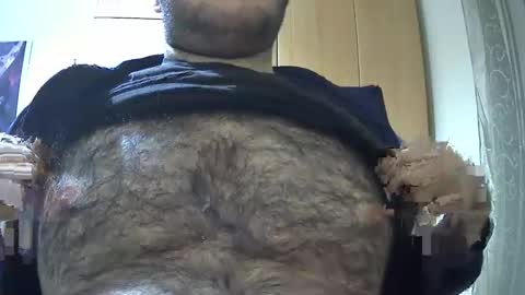 Snapshot of victorhume chatting on November 5, 2025, 5:35 pm VictorHume online show from November 5, 2025, 5:35 pm