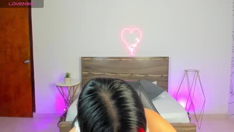 Snapshot of victoria18x chatting on January 27, 2025, 12:26 pm Victoria online show from January 27, 2025, 12:26 pm