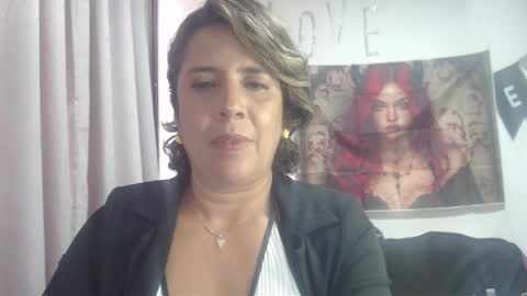 Snapshot of victoria25_meester chatting on October 24, 2025, 8:27 pm Hi guys Im victoria Be the one who can control me in PVT online show from October 24, 2025, 8:27 pm