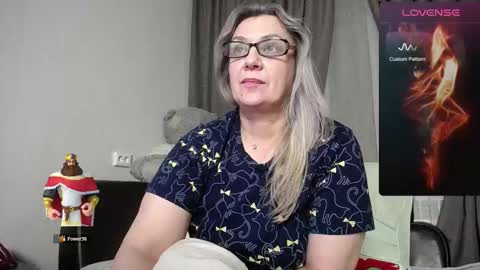 Snapshot of victoria50 chatting on November 9, 2025, 10:46 am victoria50 online show from November 9, 2025, 10:46 am