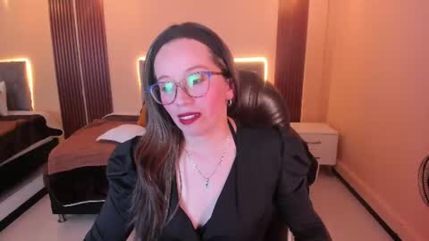 victoria__blake online show from July 6, 2026, 7:38 pm
