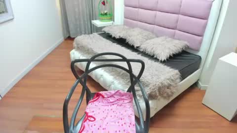 Victoria  grey  online show from July 13, 2026, 8:11 pm