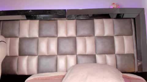 Snapshot of victoria__js_ chatting on February 27, 2025, 1:38 pm Victoria online show from February 27, 2025, 1:38 pm