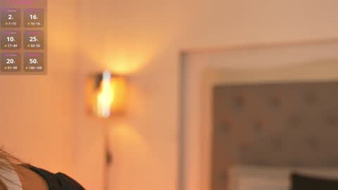 Snapshot of victoria__rossi chatting on February 7, 2025, 12:06 pm online show from February 7, 2025, 12:06 pm