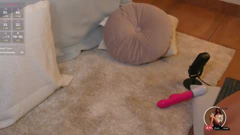 Snapshot of victoria__rossi chatting on February 27, 2025, 3:05 pm online show from February 27, 2025, 3:05 pm