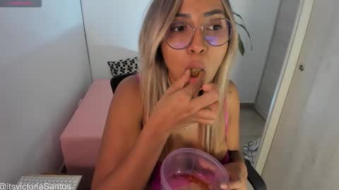 Snapshot of victoria__winner chatting on October 28, 2025, 3:10 am Victoria Santos online show from October 28, 2025, 3:10 am